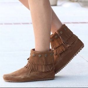 Minnetonka double fringe moccasins